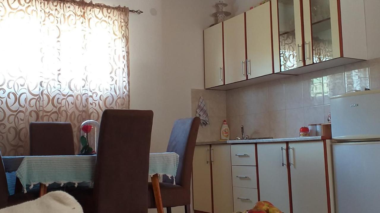 Apartman Vesna Virpazar Exteriör bild